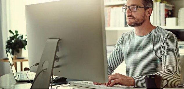 All-in-One Computer vs Desktop PC: Which is better?